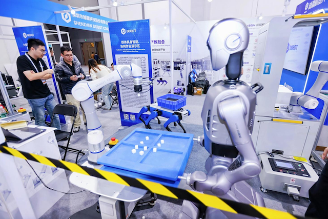 IROS 2025展示三大突破